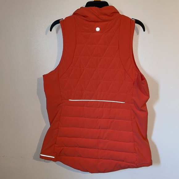 🌹TANGERINE PAPAYA REFLECTIVE PUFFER VEST - Picture 4 of 6